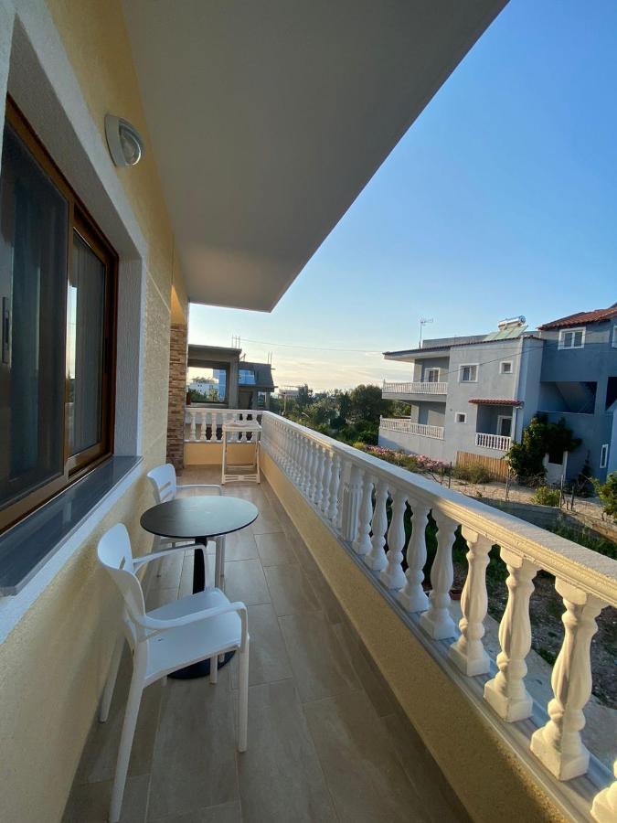 Dosti Apartment Ksamil Buitenkant foto