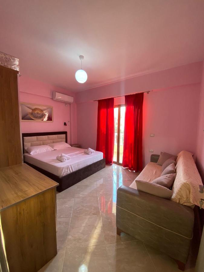 Dosti Apartment Ksamil Buitenkant foto